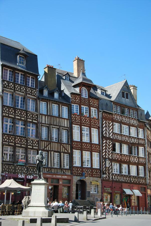 Au Detour De Rennes Acomodação com café da manhã Bruz Exterior foto