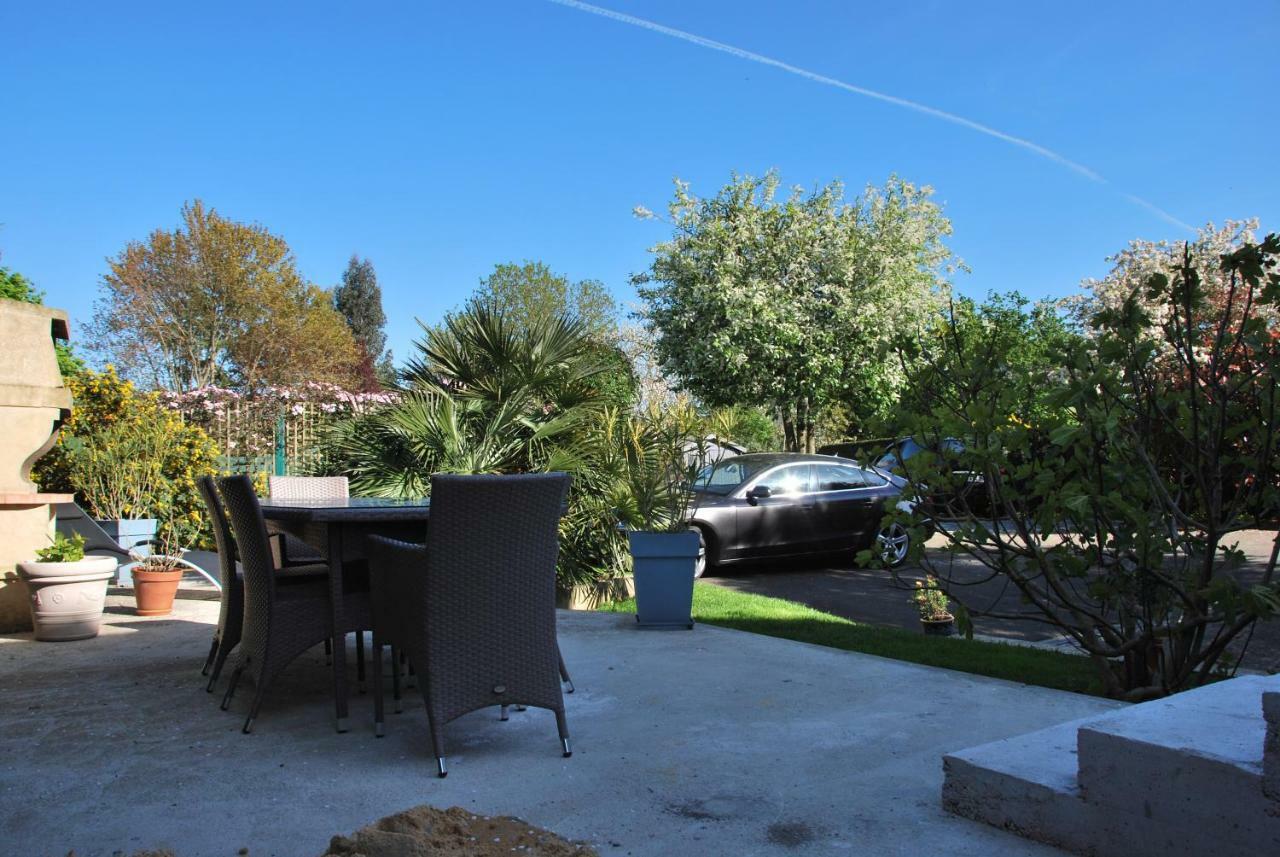 Au Detour De Rennes Acomodação com café da manhã Bruz Exterior foto